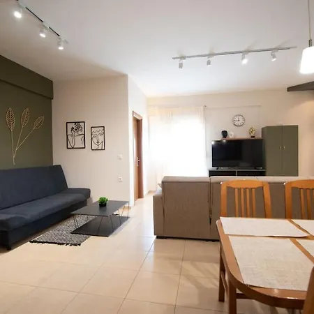 Alkinois House Apartmán