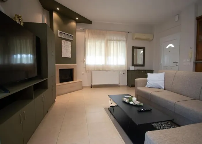 Alkinois House *